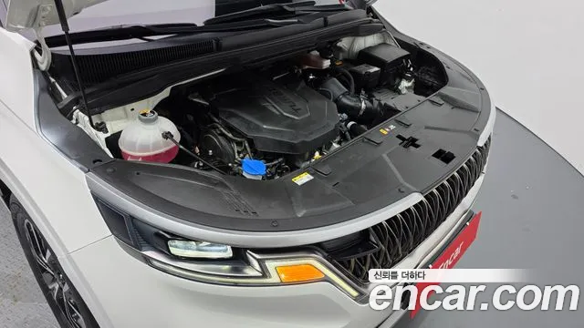 Kia Carnival Generation 4 — Фото автомобиля 9