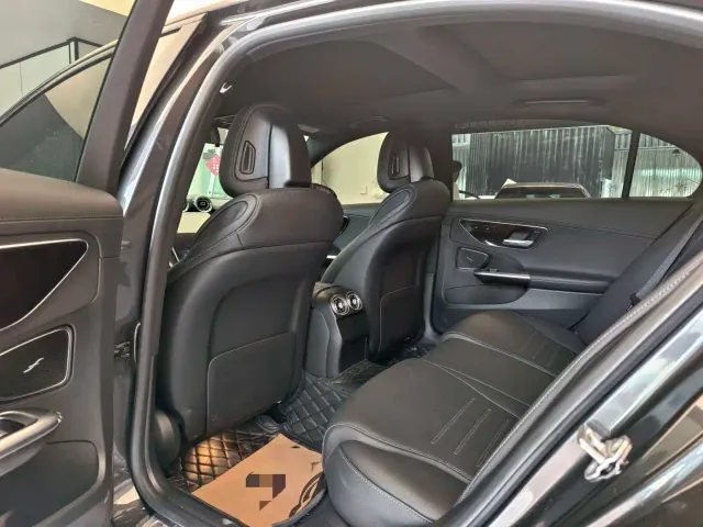 Mercedes-Benz C-Class — Фото автомобиля 11