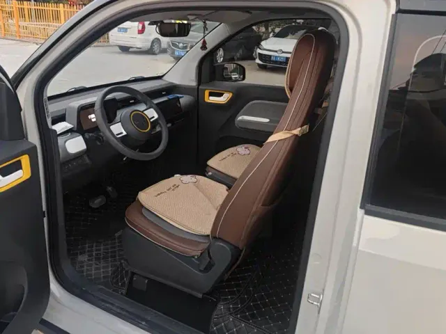 Wuling Hongguang Mini EV — Фото автомобиля 9