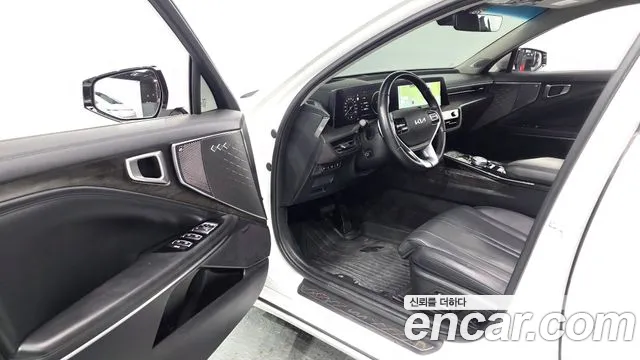 Kia K8 — Фото автомобиля 15