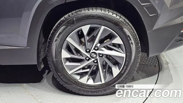 Hyundai Tucson Tucson (NX4) Дизель 2.0 4WD — Фото автомобиля 21