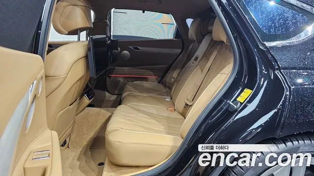 Genesis G80 Бензин 3.5 турбо AWD — Фото автомобиля 11