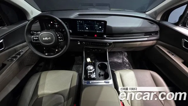 Kia Carnival — Фото автомобиля 7