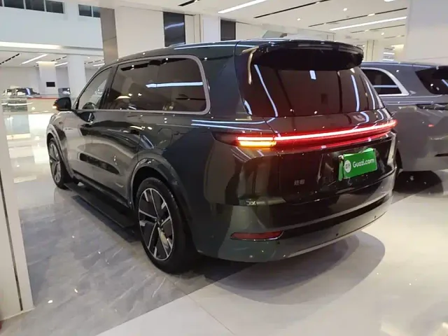 Li Auto L9 — Фото автомобиля 4
