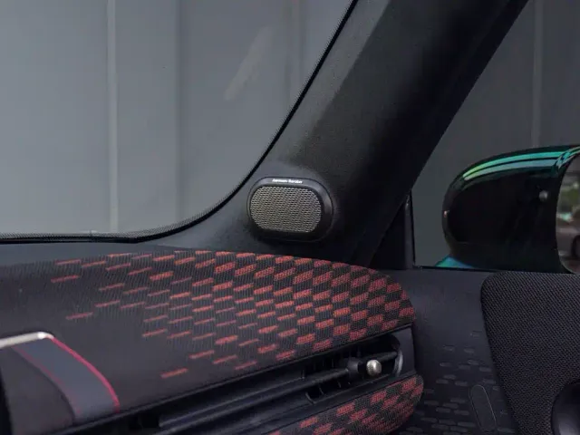 MINI Hatch — Фото автомобиля 12