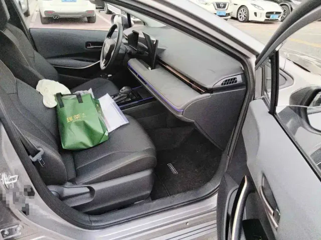 Toyota Corolla — Фото автомобиля 13