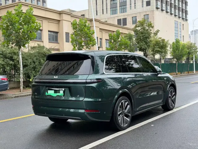 Li Auto Li Xiang L9 2024 Model Ultra — Фото автомобиля 9