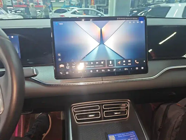 BYD Song Pro — Фото автомобиля 12