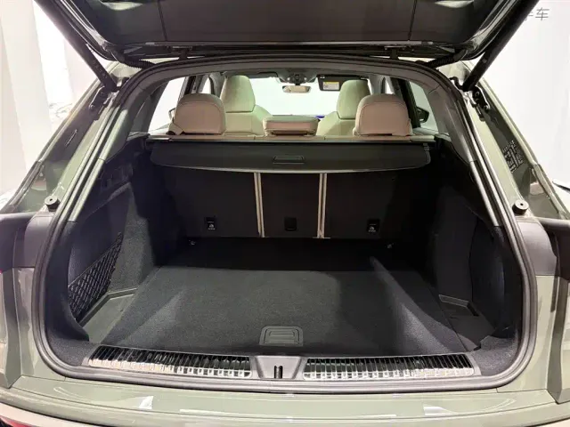 Audi Q5L — Фото автомобиля 9