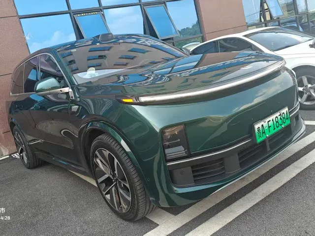 Фотография автомобиля — Li Auto L9