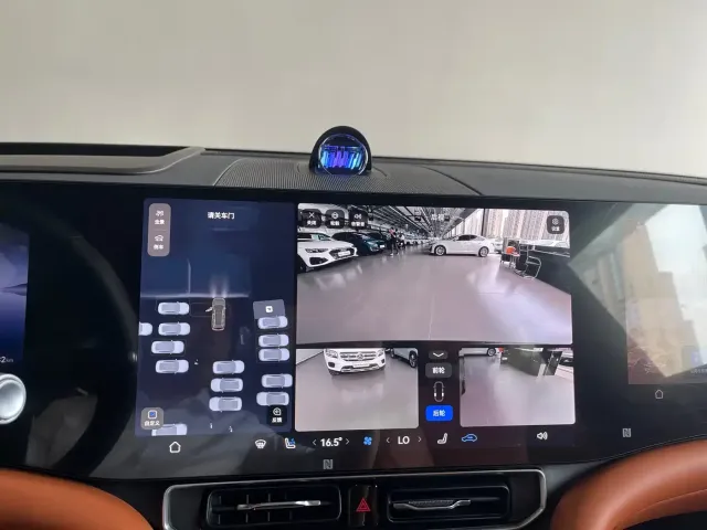 AITO Wenjie AITO M9 2024 Extended Range Ultra 42kWh 6-Seater — Фото автомобиля 17