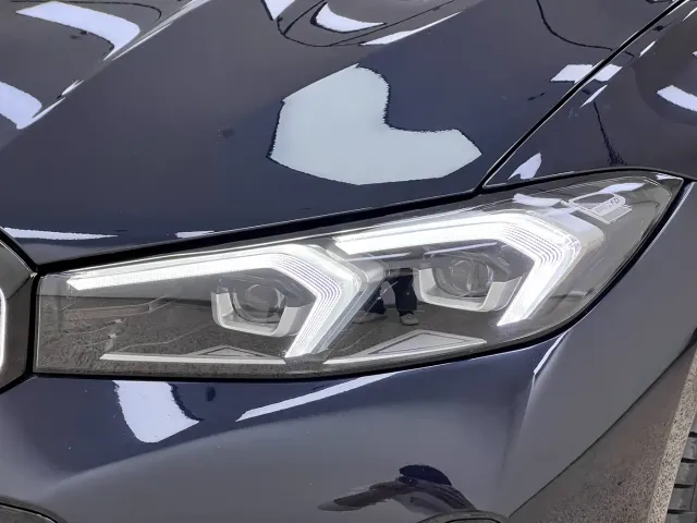 BMW 3 Series — Фото автомобиля 4