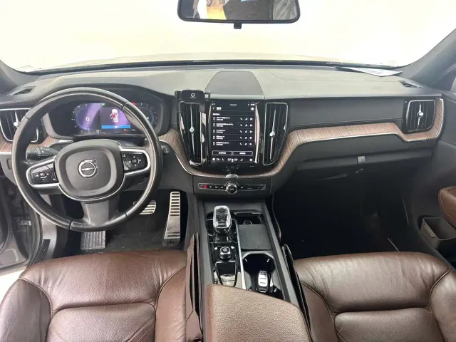 Volvo XC60 — Фото автомобиля 8