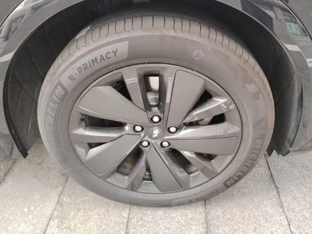 Li Auto Li Auto L7 2024 Pro — Фото автомобиля 6