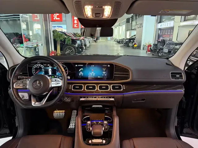Mercedes-Benz GLS-Class — Фото автомобиля 4