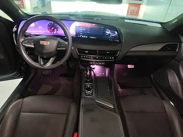 Cadillac CT5 — Фото автомобиля 12