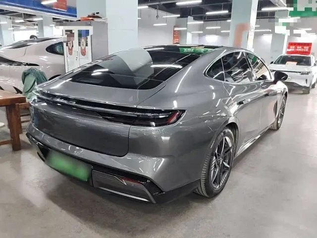 Geely Galaxy E8 — Фото автомобиля 6