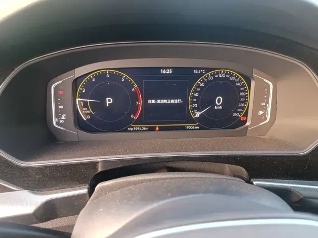 Volkswagen Passat — Фото автомобиля 7