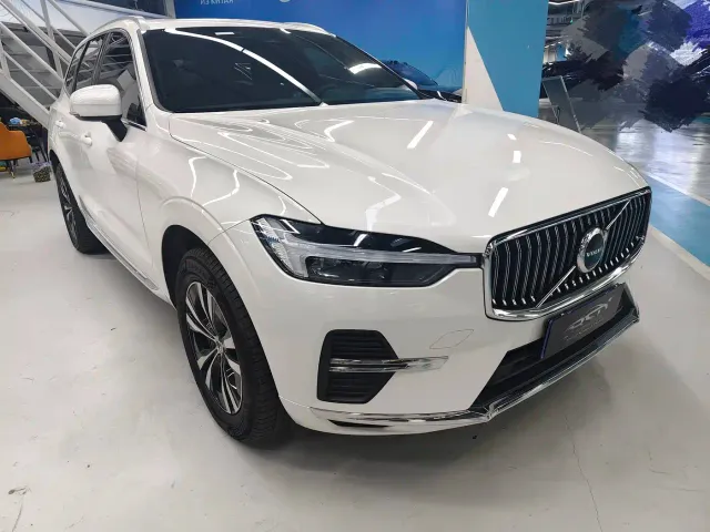 Volvo XC60 — Фото автомобиля 3