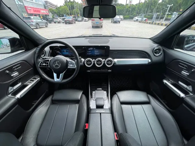 Mercedes-Benz EQB — Фото автомобиля 13