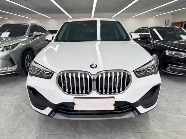 BMW X1 — Фото автомобиля 2