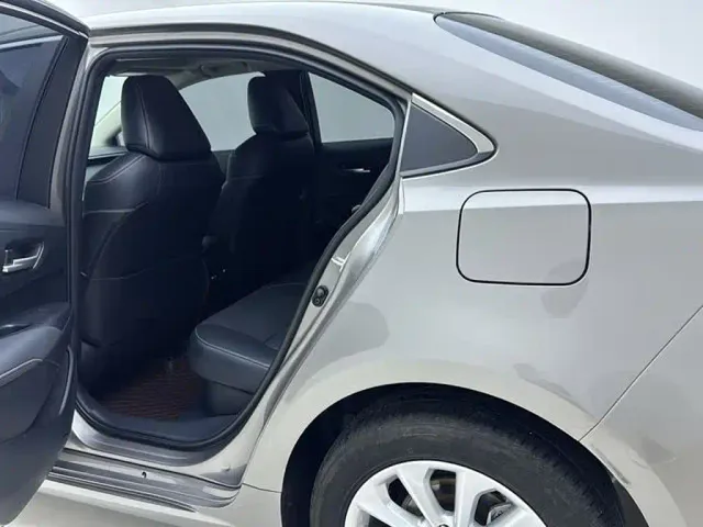 Toyota Corolla — Фото автомобиля 16