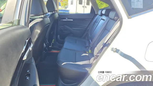 Kia Seltos — Фото автомобиля 11