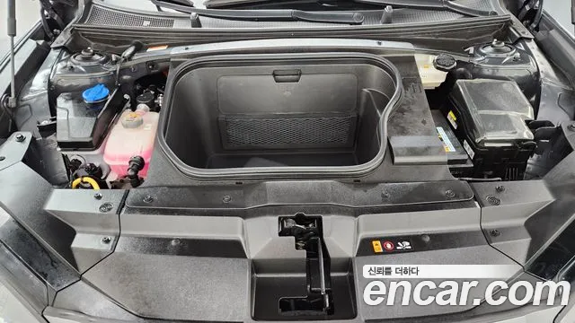 Hyundai Ioniq 6 — Фото автомобиля 9