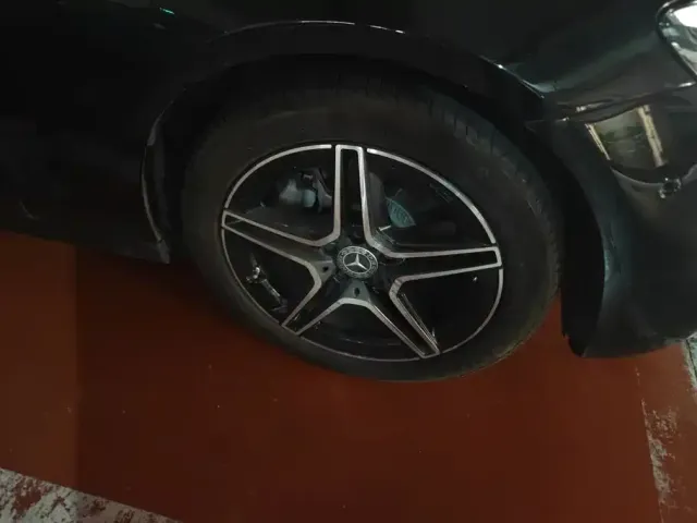 Mercedes-Benz E-Class — Фото автомобиля 6