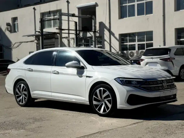Volkswagen Sagitar — Фото автомобиля 8
