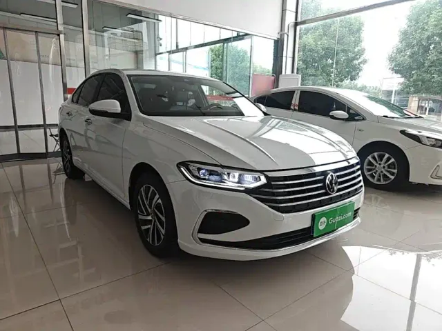 Volkswagen Lavida — Фото автомобиля 3