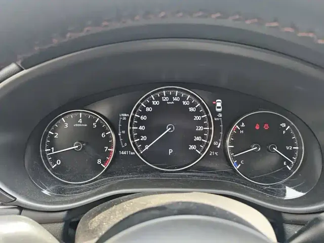 Mazda Axela — Фото автомобиля 14