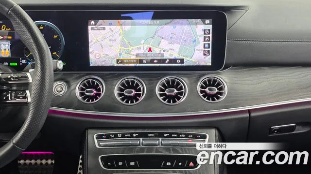 Mercedes-Benz E-Class — Фото автомобиля 11