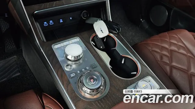 Genesis GV80 — Фото автомобиля 12