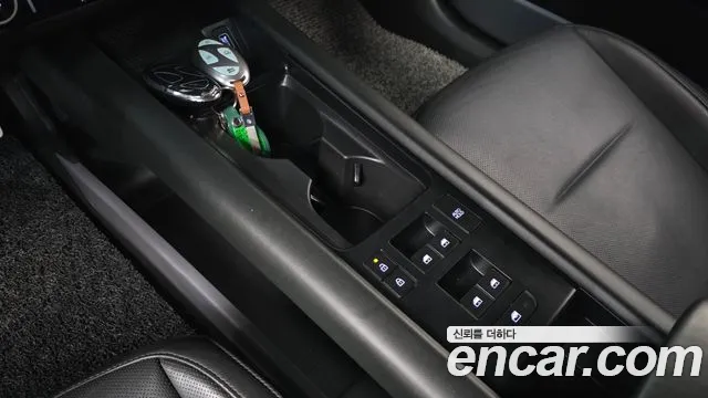 Hyundai Ioniq6 — Фото автомобиля 24