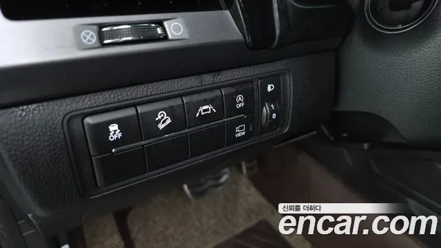 KG_Mobility_Ssangyong Rexton Новый Rexton Sport Дизель 2.2 4WD — Фото автомобиля 28