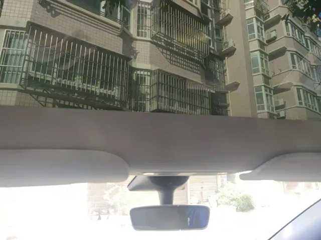 Tesla Model Y — Фото автомобиля 14