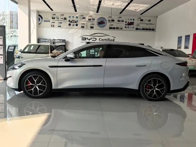 BYD Han L — Фото автомобиля 2