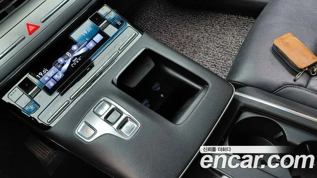 Hyundai Grandeur Premium — Фото автомобиля 9