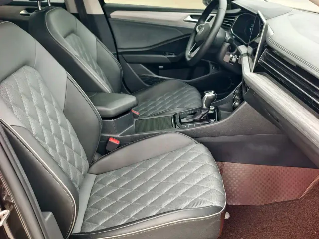 Volkswagen Sagitar — Фото автомобиля 8