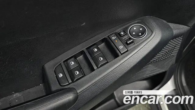 Kia Seltos New — Фото автомобиля 28