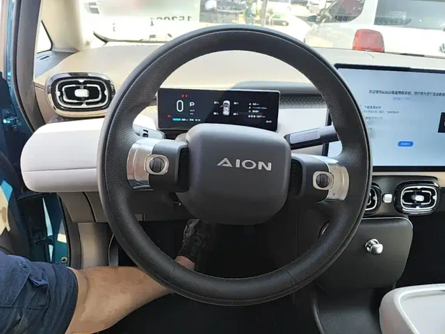 GAC Aion UT — Фото автомобиля 6
