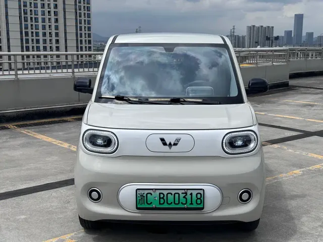 Wuling Hongguang Mini EV — Фото автомобиля 2
