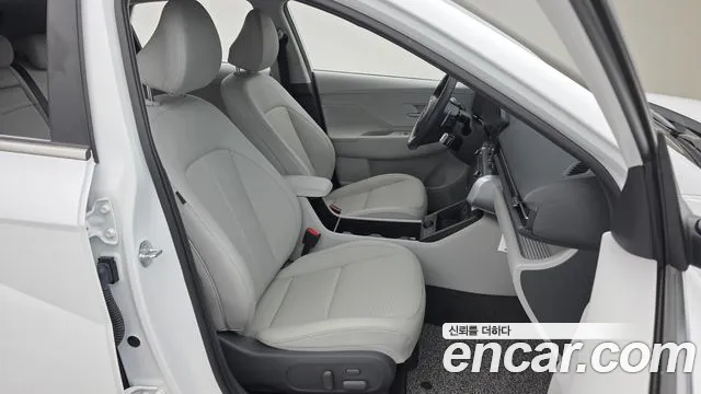 Hyundai Kona SX2 — Фото автомобиля 11