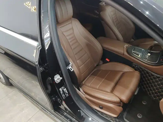 Mercedes-Benz E-Class — Фото автомобиля 24