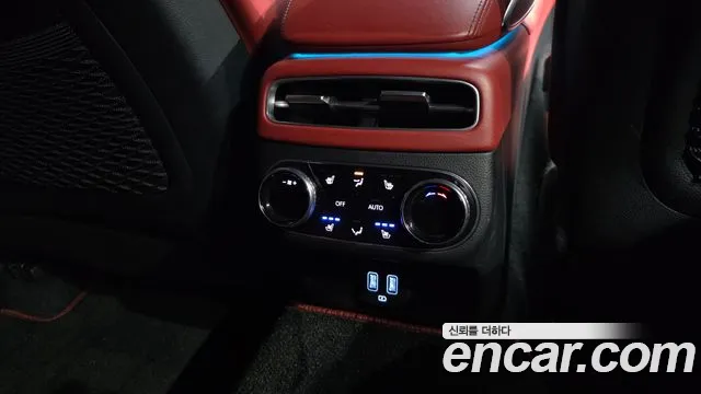 Genesis GV70 2.2 Дизель AWD — Фото автомобиля 14