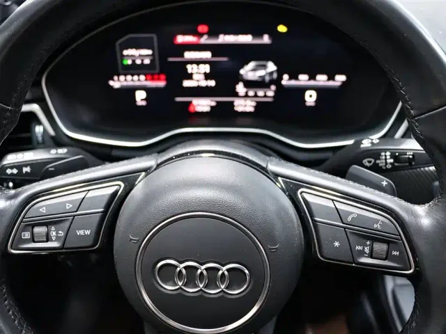 Audi A4L — Фото автомобиля 10