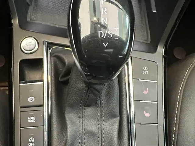 Volkswagen Passat 2022 280TSI Elite Edition — Фото автомобиля 9