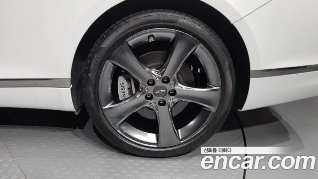 Genesis G80 Бензин 2.5 турбо AWD — Фото автомобиля 20