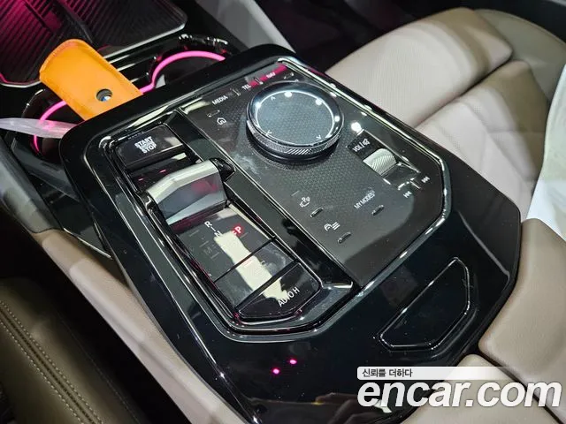 BMW 5-Series — Фото автомобиля 9